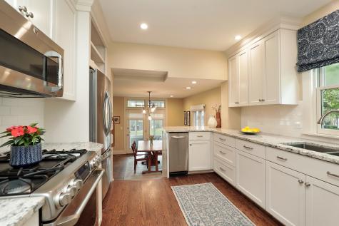 925 Elmwood Avenue Evanston IL 60202