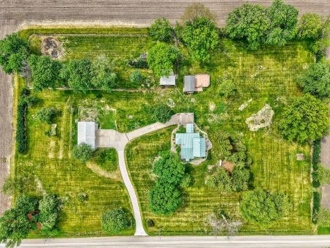 7672 East 3300 North Road Streator IL 61364