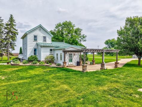 7672 East 3300 North Road Streator IL 61364