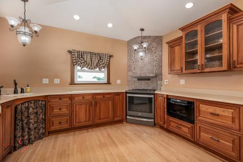 7672 East 3300 North Road Streator IL 61364