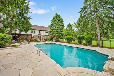 3 Auburn Lane Barrington Hills IL 60010