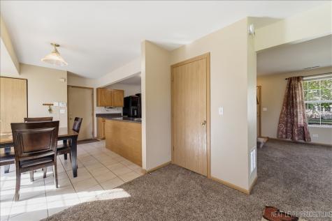 604 Roosevelt Drive Oswego IL 60543