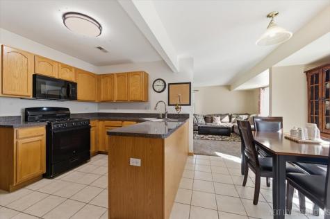 604 Roosevelt Drive Oswego IL 60543