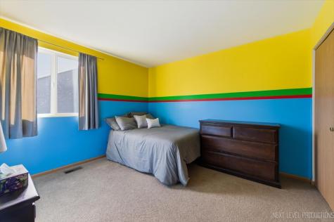 604 Roosevelt Drive Oswego IL 60543