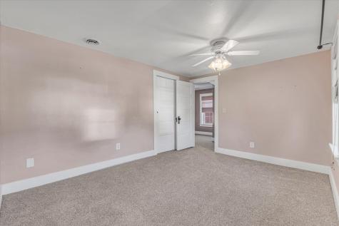 2226 15 1/2 Street Rock Island IL 61201