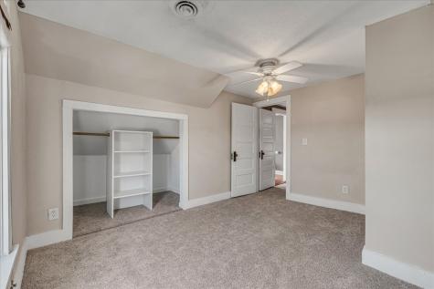 2226 15 1/2 Street Rock Island IL 61201