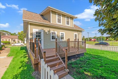 2226 15 1/2 Street Rock Island IL 61201