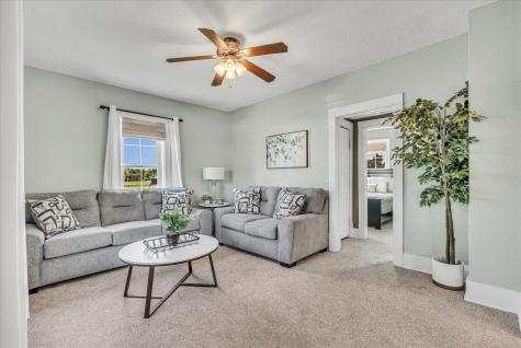 2226 15 1/2 Street Rock Island IL 61201