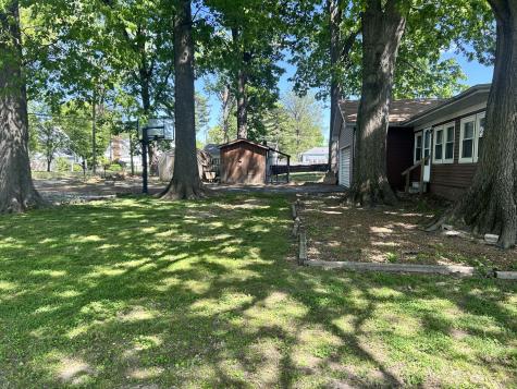 511 West 5th Street Benton IL 62812