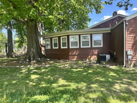 511 West 5th Street Benton IL 62812