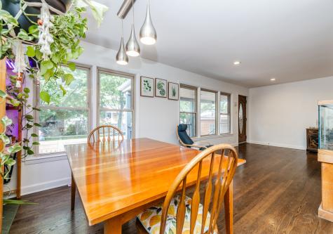 4653 North Kennicott Avenue Chicago IL 60630