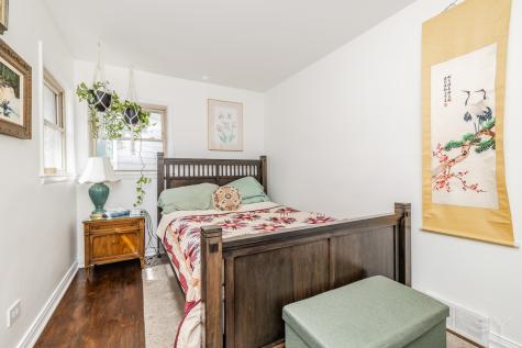 4653 North Kennicott Avenue Chicago IL 60630
