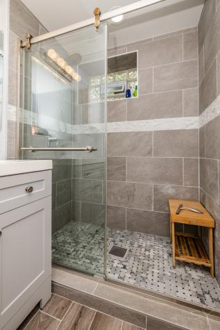 4653 North Kennicott Avenue Chicago IL 60630