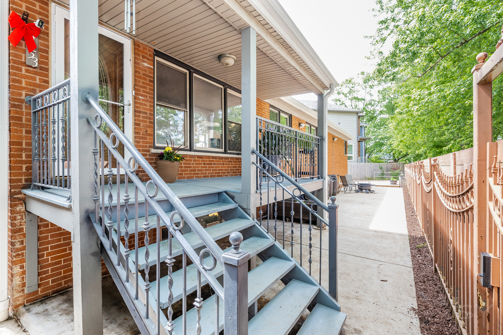 4653 North Kennicott Avenue Chicago IL 60630