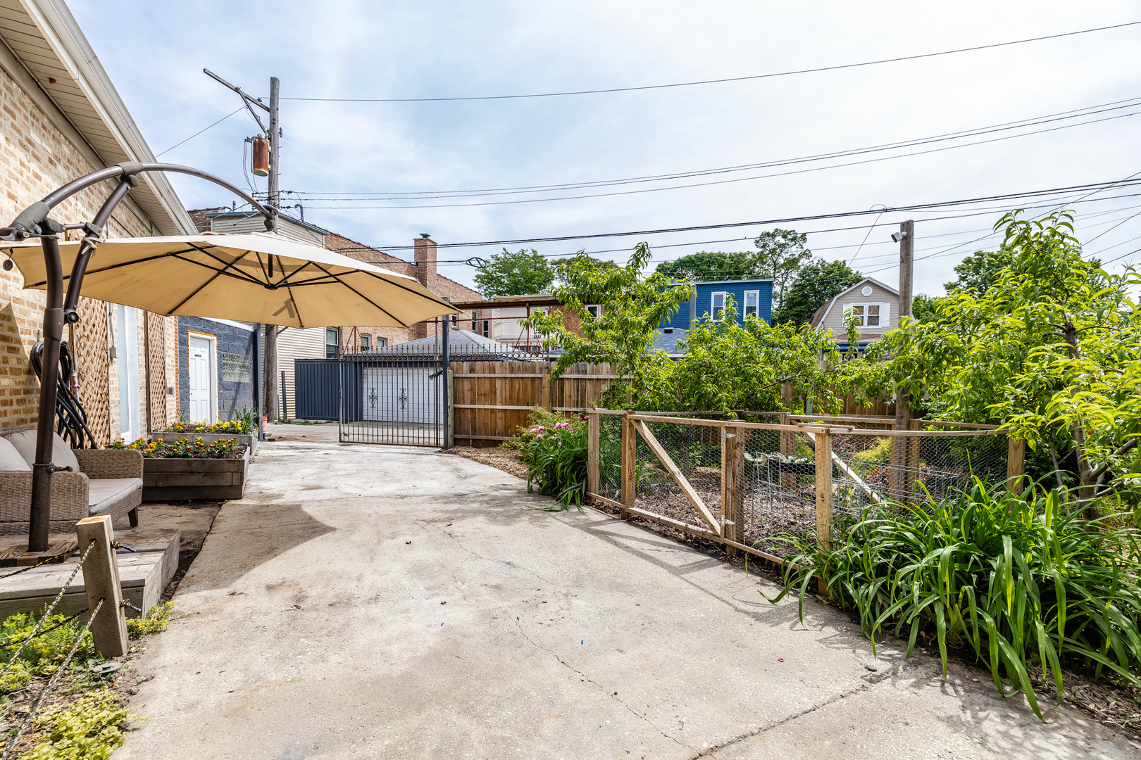 4653 North Kennicott Avenue Chicago IL 60630
