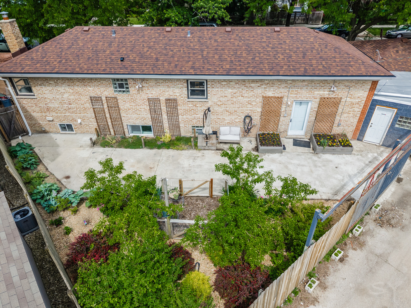 4653 North Kennicott Avenue Chicago IL 60630