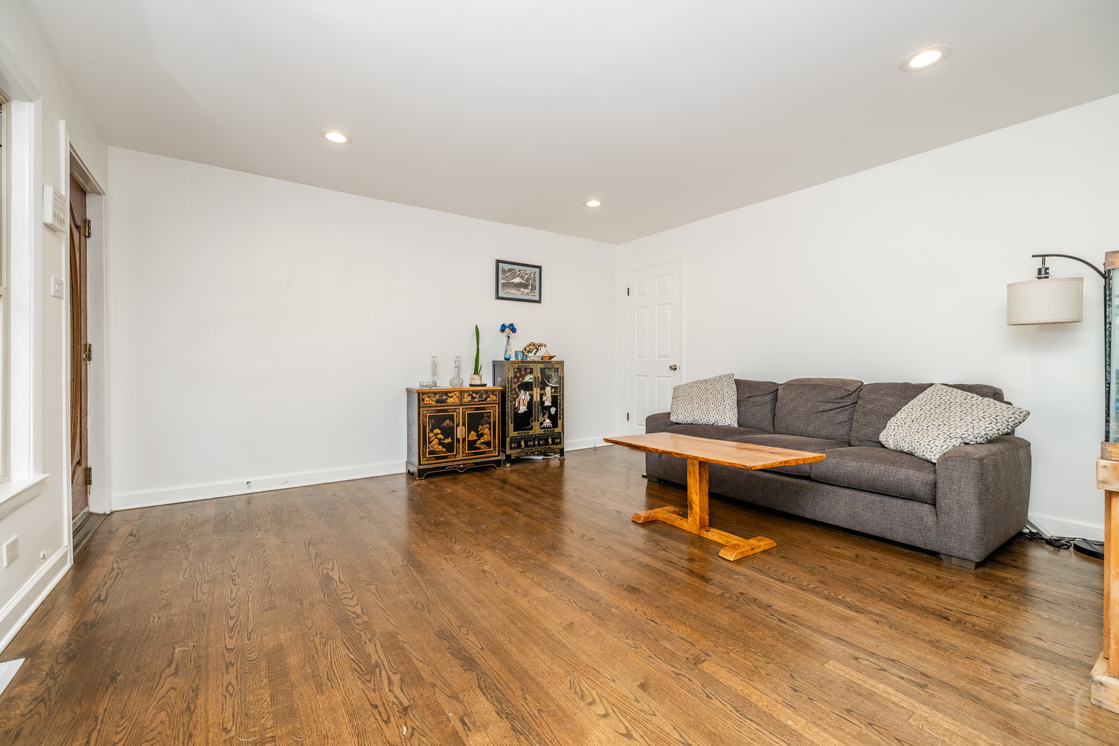 4653 North Kennicott Avenue Chicago IL 60630