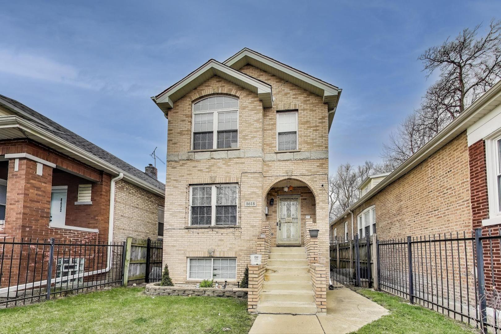 8618 South Morgan Street Chicago IL 60620