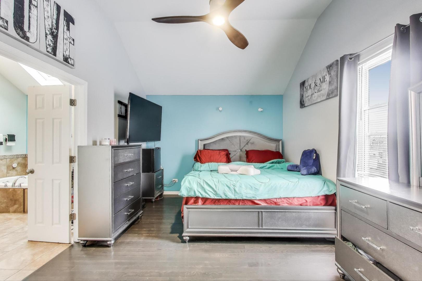 8618 South Morgan Street Chicago IL 60620