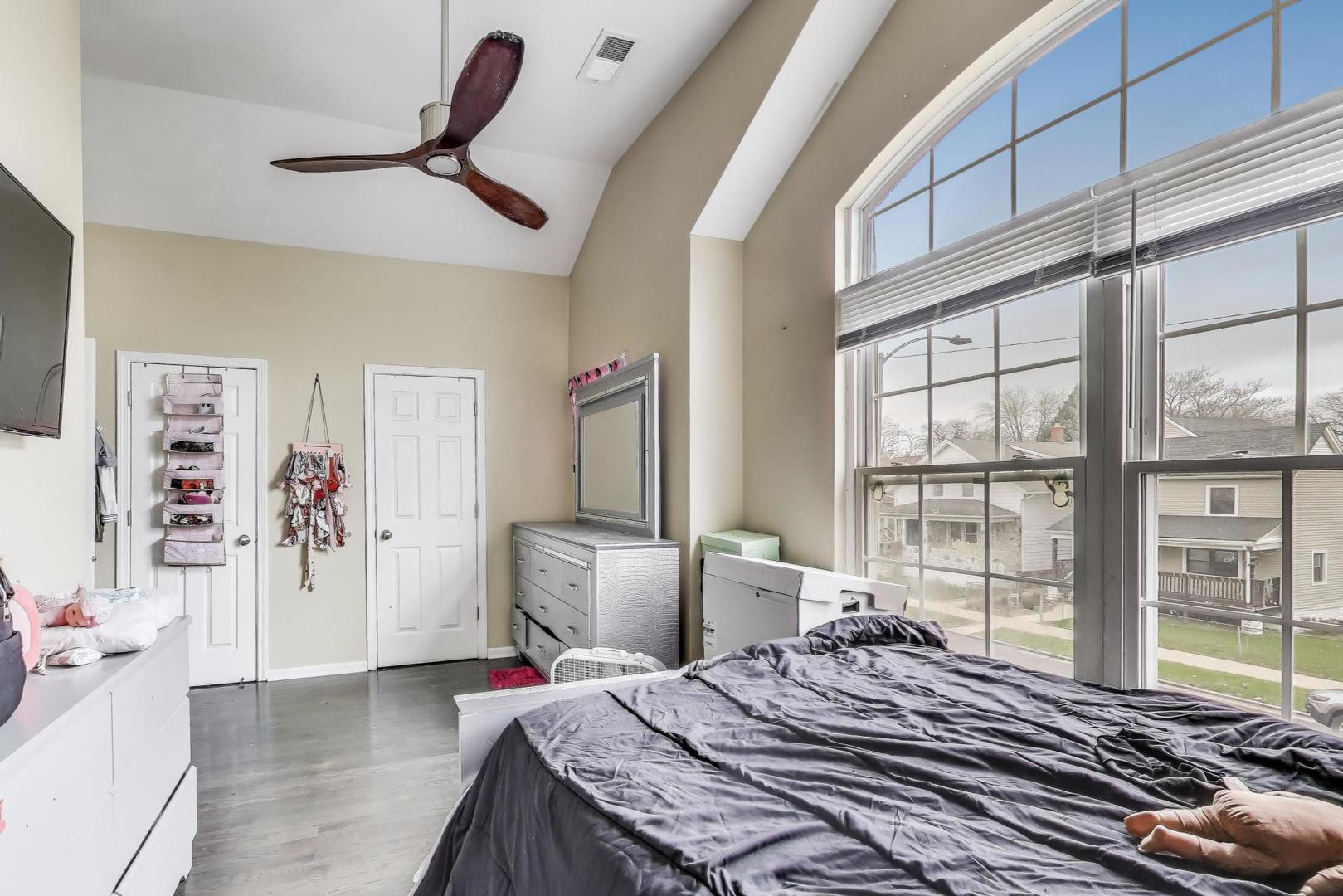 8618 South Morgan Street Chicago IL 60620