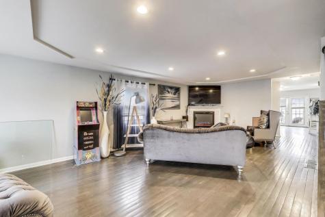 8618 South Morgan Street Chicago IL 60620
