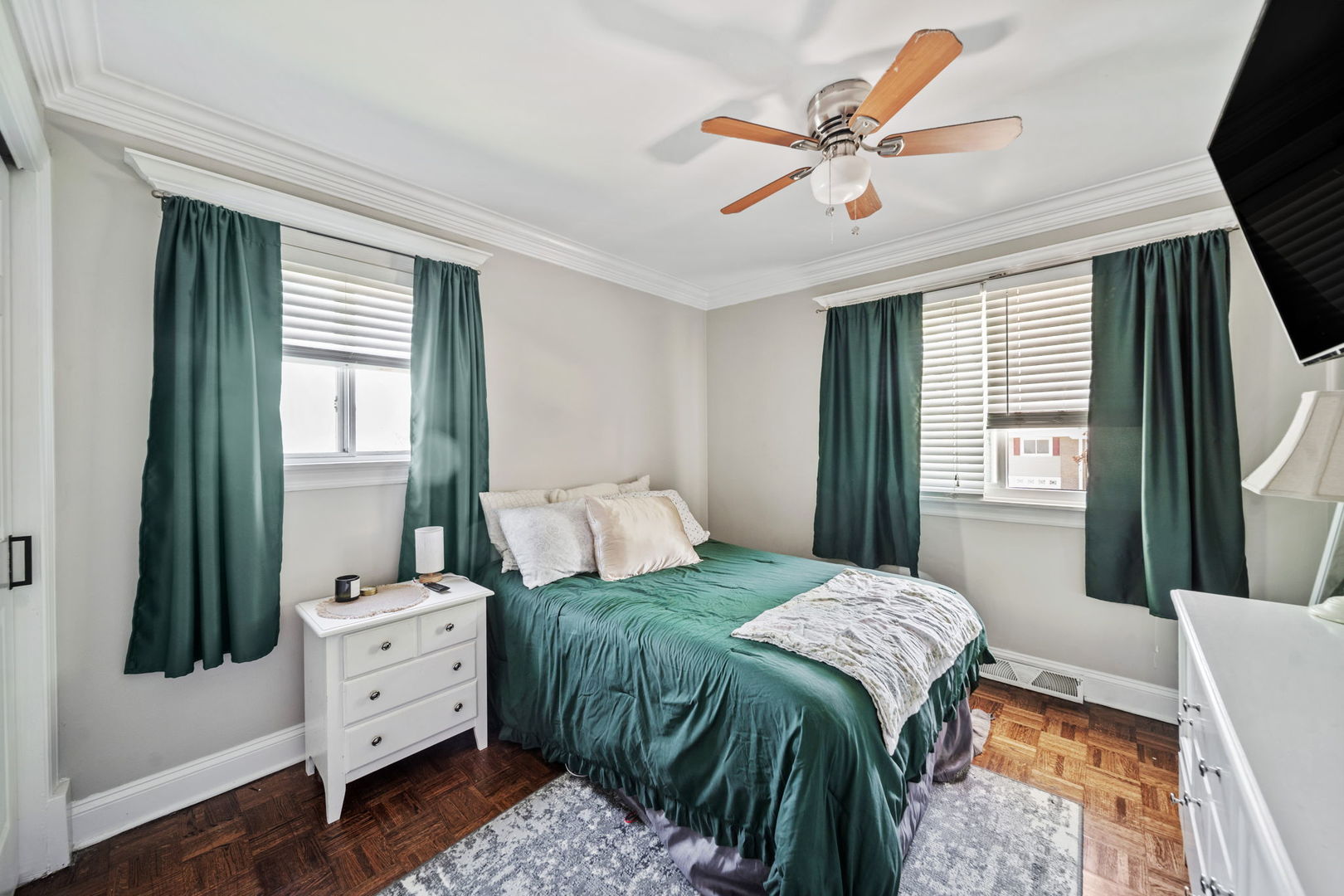 6402 Macarthur Drive Woodridge IL 60517