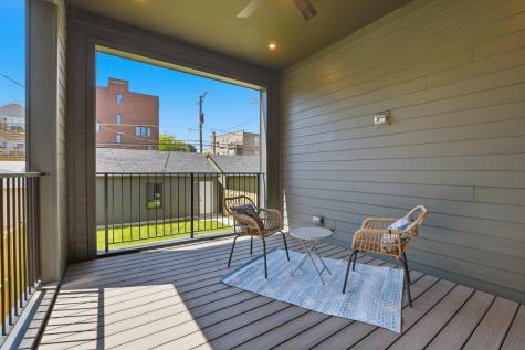 4444 North Greenview Avenue Chicago IL 60640