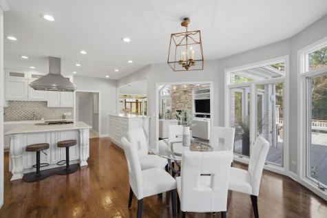 406 Woodley Woods Winnetka IL 60093