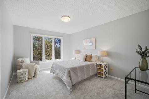 406 Woodley Woods Winnetka IL 60093
