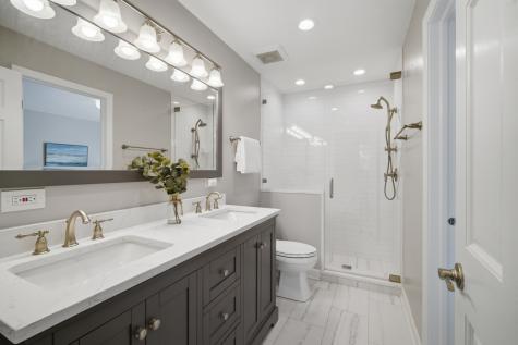 406 Woodley Woods Winnetka IL 60093