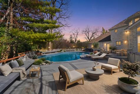 406 Woodley Woods Winnetka IL 60093
