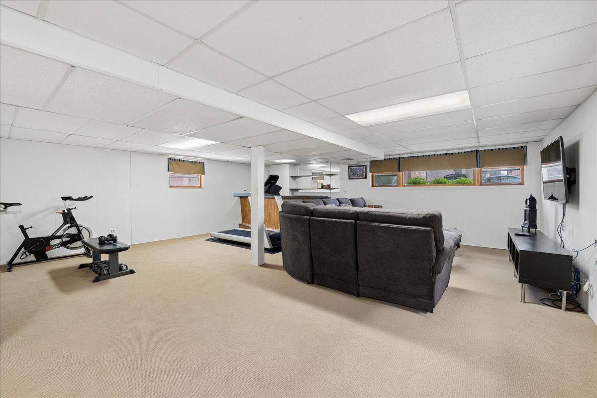 4211 North Melvina Avenue Chicago IL 60634