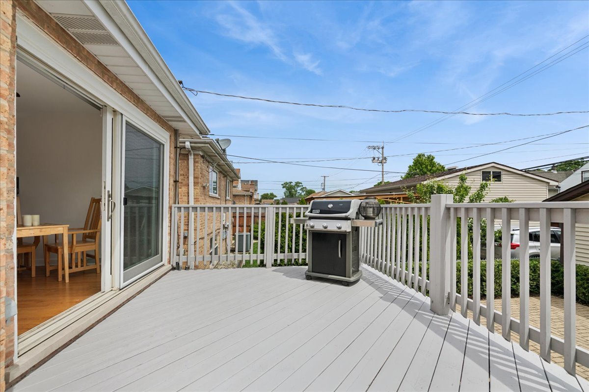 4211 North Melvina Avenue Chicago IL 60634