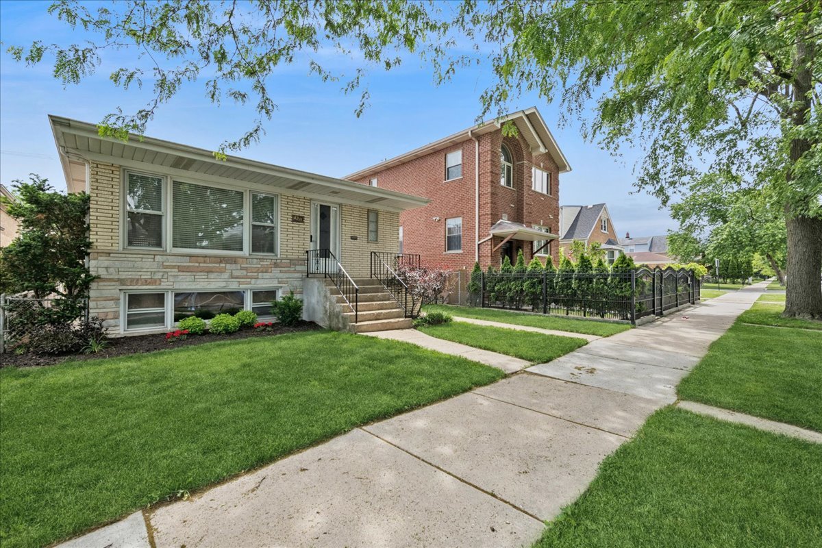 4211 North Melvina Avenue Chicago IL 60634