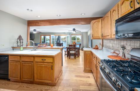 5918 Beachway Street Cary IL 60013