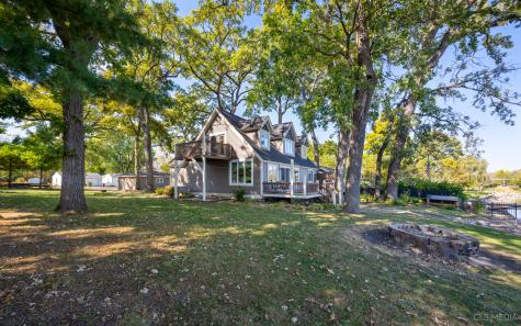 5918 Beachway Street Cary IL 60013