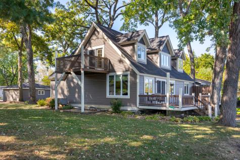 5918 Beachway Street Cary IL 60013