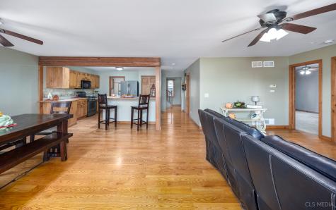 5918 Beachway Street Cary IL 60013