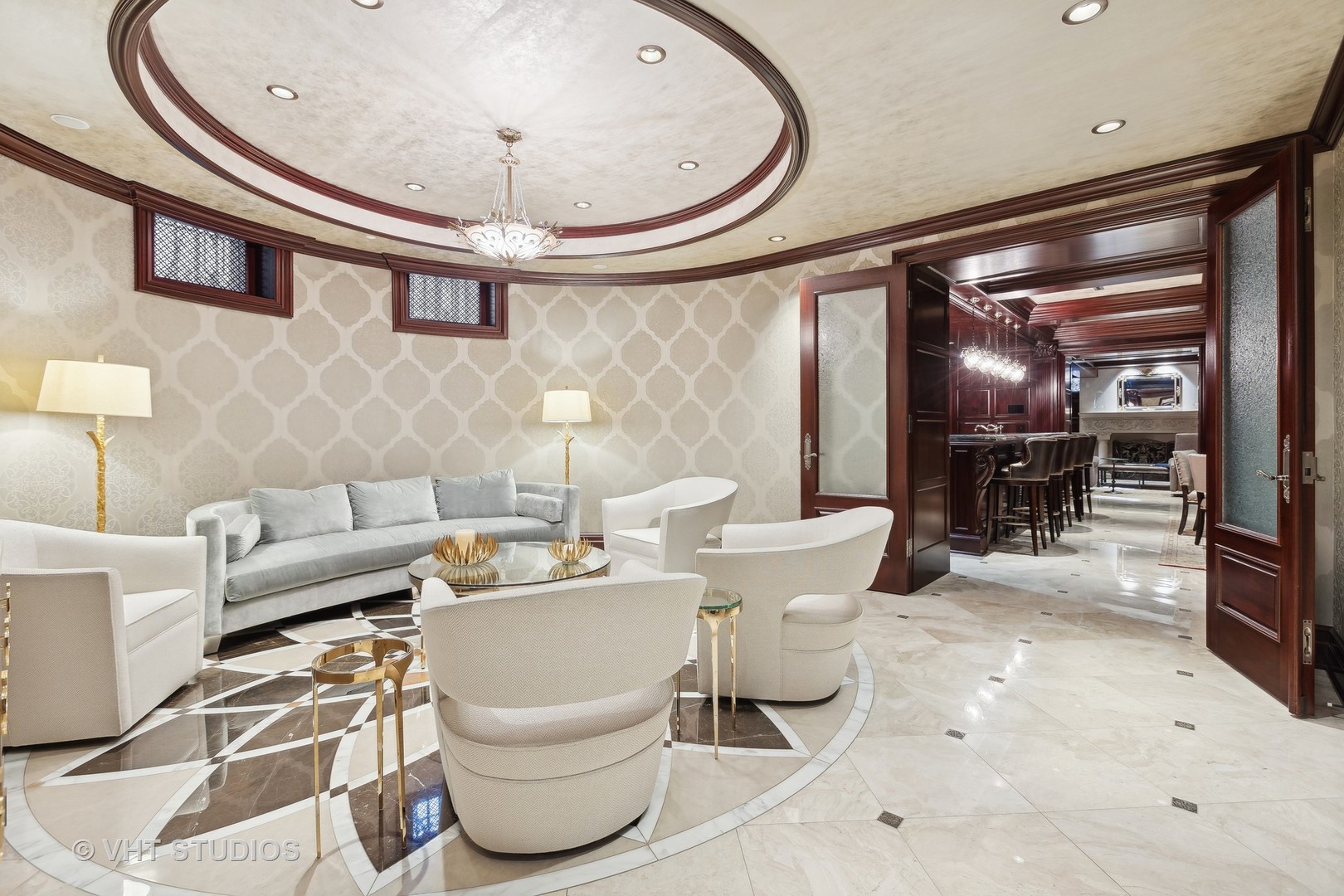 915 North Dearborn Street Chicago IL 60610