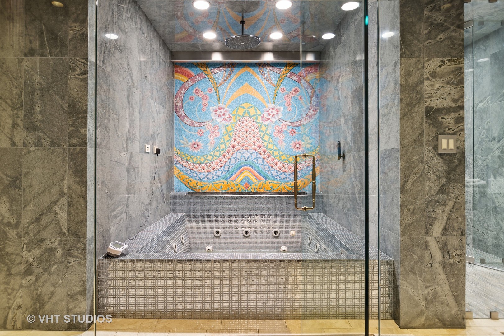 915 North Dearborn Street Chicago IL 60610