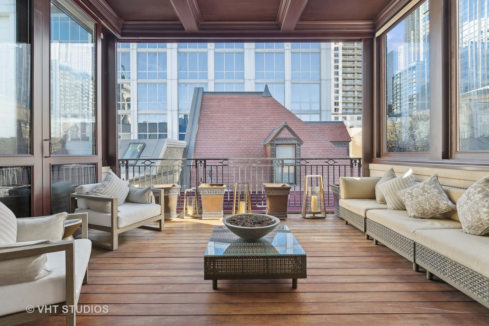 915 North Dearborn Street Chicago IL 60610