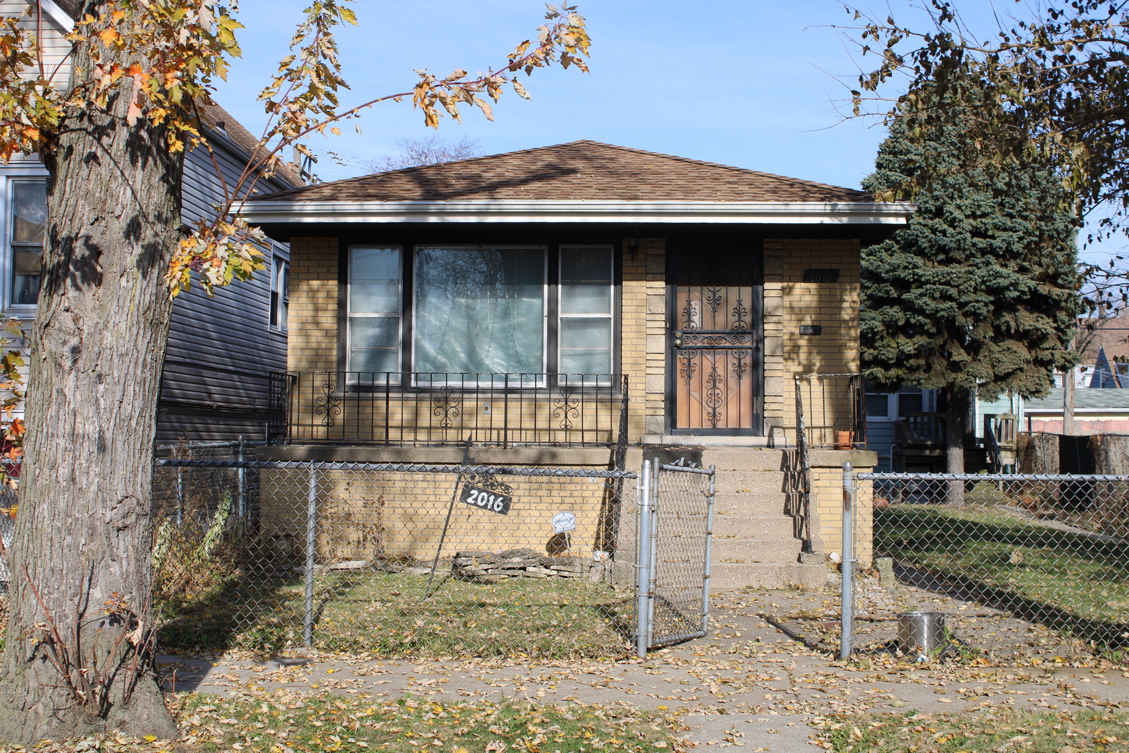 2016 West 52nd Street Chicago IL 60609