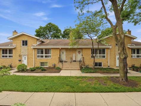 1533 North Arlington Heights Road Arlington Heights IL 60004