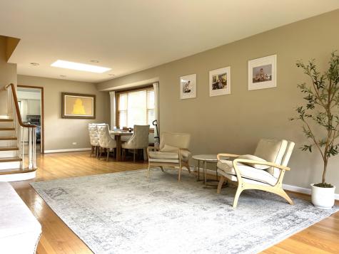 1201 Daryl Lane Northbrook IL 60062