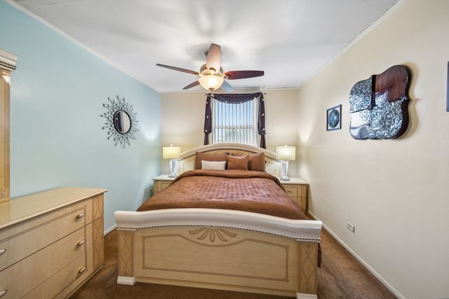 253 West 46th Street Chicago IL 60609