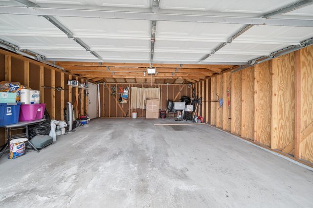 253 West 46th Street Chicago IL 60609