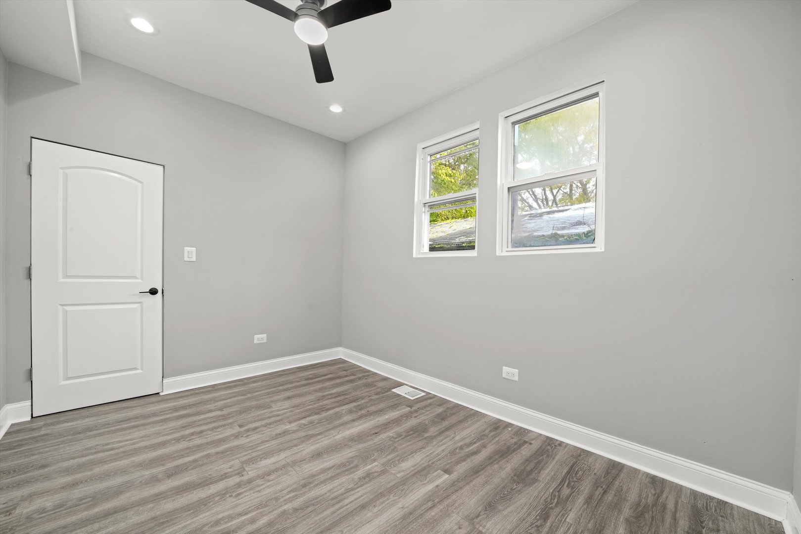 7918 South Anthony Avenue Chicago IL 60619