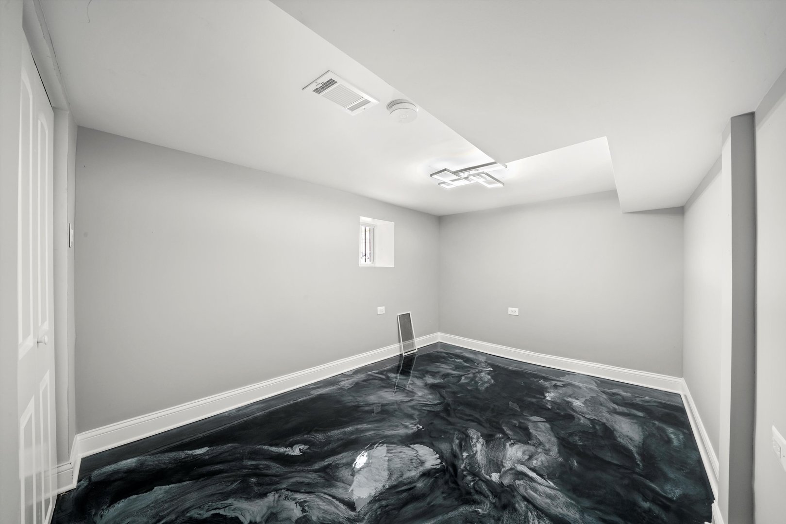 7918 South Anthony Avenue Chicago IL 60619