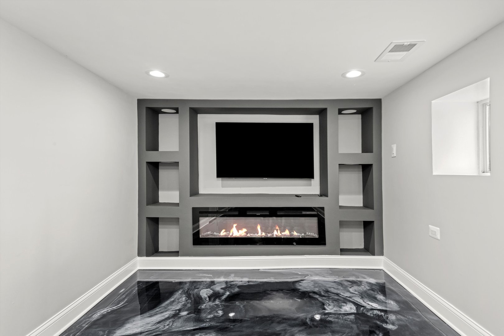 7918 South Anthony Avenue Chicago IL 60619