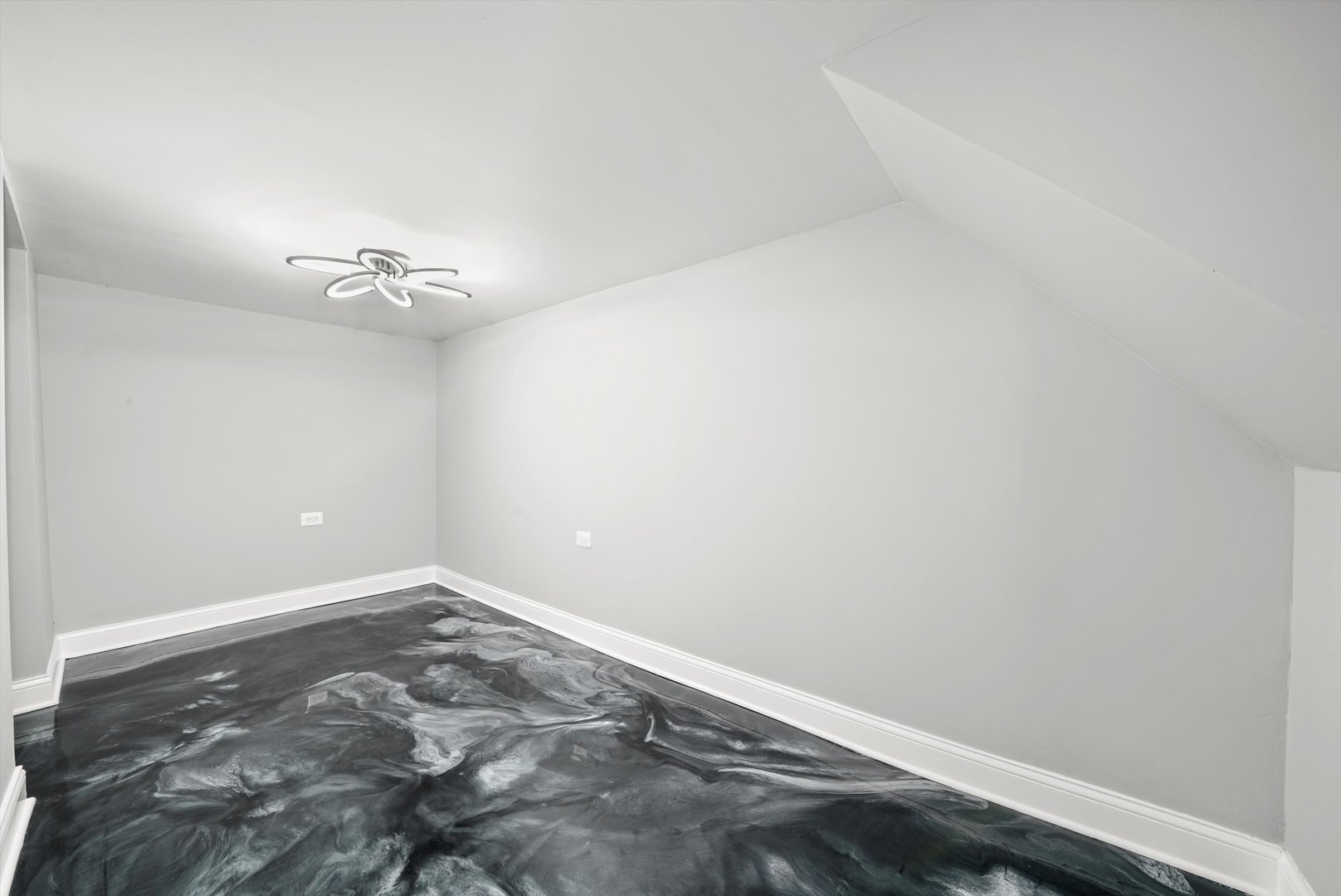 7918 South Anthony Avenue Chicago IL 60619